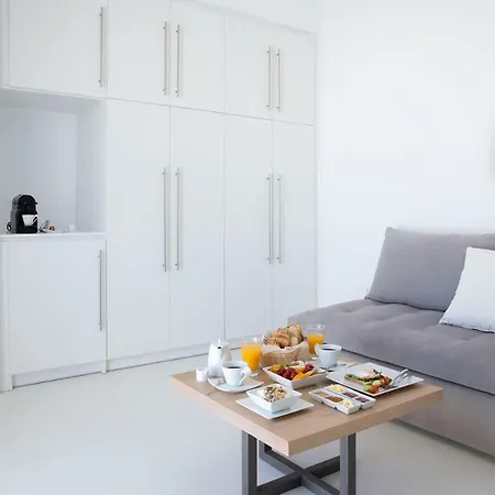 Πανσιόν Seven - Adults Only Μεγαλοχώρι