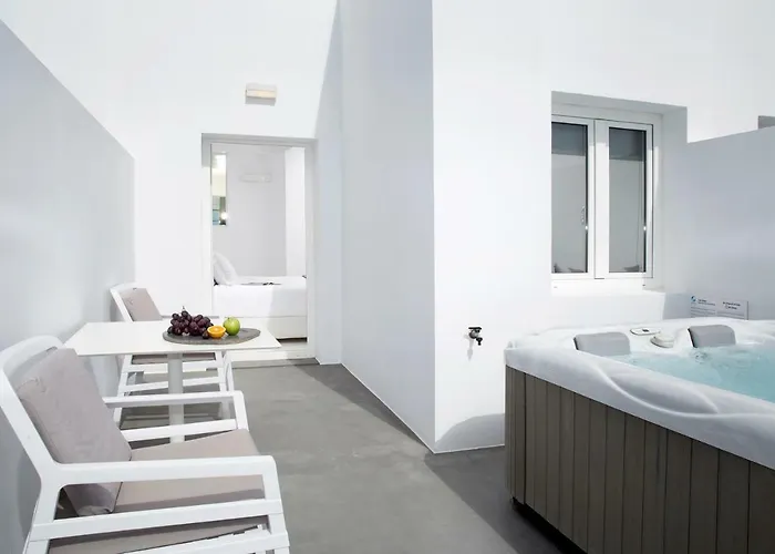 Seven - Adults Only 4* Megalochori (Santorini)